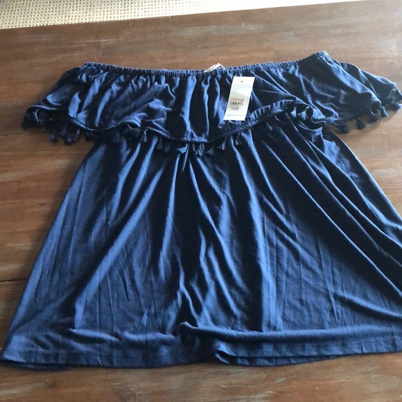 Fever Tops - NWT Women’s ruffled off the shoulder shirt